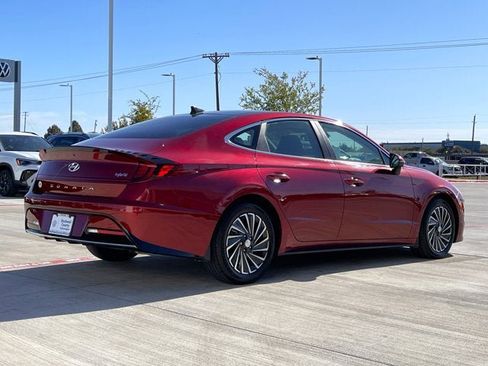 Used 2023 Hyundai Sonata Limited image 8