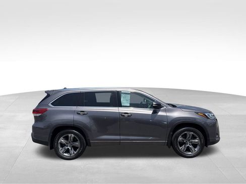 Used 2019 Toyota Highlander Limited Platinum w/ Carpet Mat Package (TMS) AWD/4WD image 5
