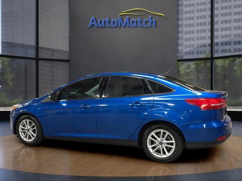 Used 2018 Ford Focus SE w/ Cold Weather Package image 8