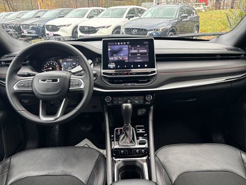 Used 2024 Jeep Compass Trailhawk image 14