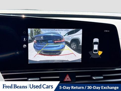 Used 2023 Hyundai Elantra Limited FWD image 17