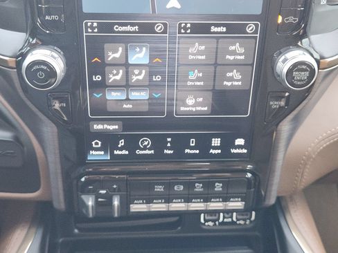Used 2024 RAM 3500 Limited w/ Towing Technology Group AWD/4WD image 19