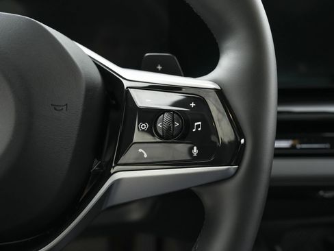 Used 2024 BMW 530i w/ M Sport Package image 20