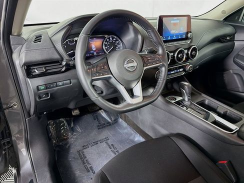 Used 2024 Nissan Sentra SV w/ All-Weather Package FWD image 9