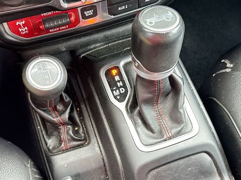 Used 2019 Jeep Wrangler Unlimited Rubicon AWD/4WD image 20