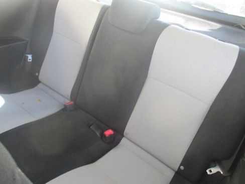 Used 2014 Toyota Yaris LE image 10