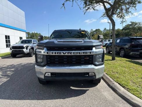 Used 2020 Chevrolet Silverado 2500 LT w/ All Star Edition AWD/4WD image 2
