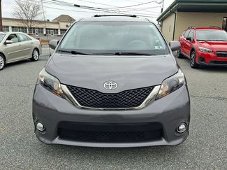 Used 2011 Toyota Sienna SE video 2
