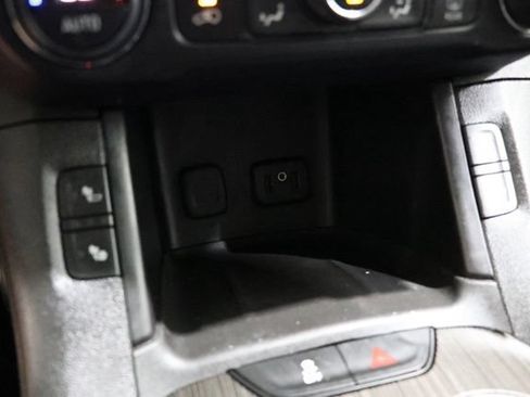 Used 2017 GMC Acadia SLT FWD image 31