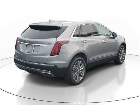 Certified 2025 Cadillac XT5 Premium Luxury AWD/4WD image 4