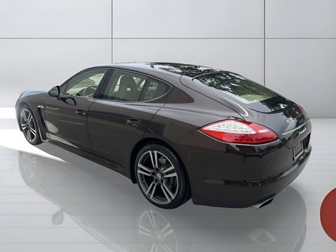 Used 2012 Porsche Panamera 4 w/ Premium Pkg Plus AWD/4WD image 2