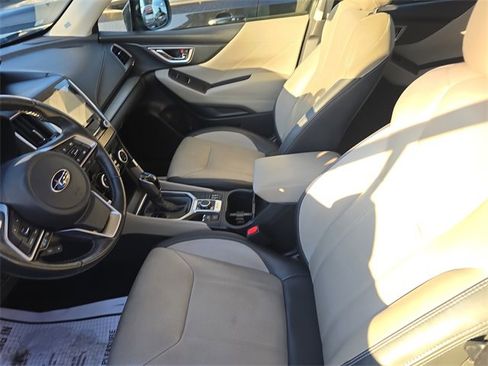 Used 2021 Subaru Forester Limited image 17