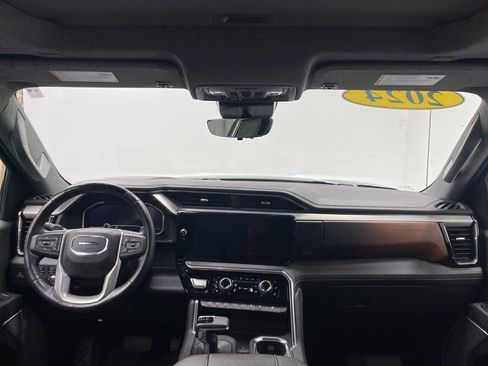 Used 2024 GMC Sierra 1500 Denali image 8