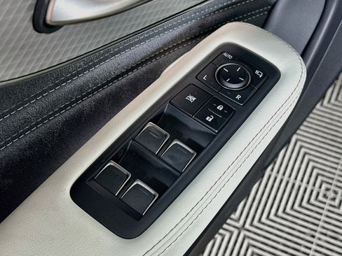 Certified 2025 Lexus LS 500 F Sport AWD/4WD image 17