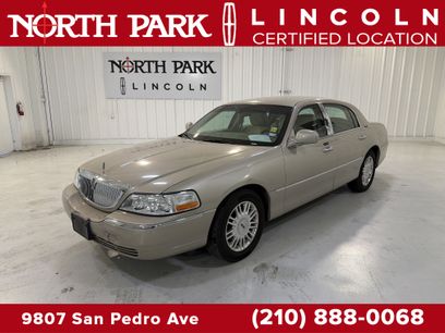 Used 2011 Lincoln Town Car Signature Limited w/ Continental Edition Pkg