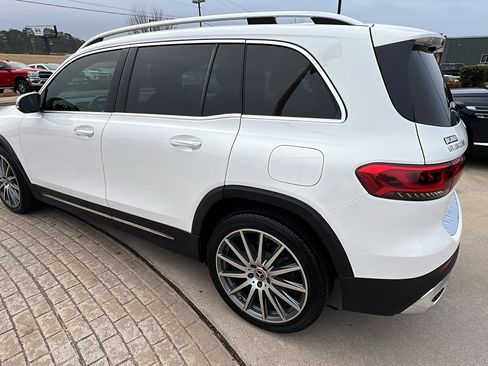 Used 2021 Mercedes-Benz GLB 250 GLB 250 image 10