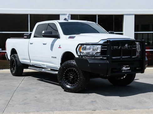 Used 2022 RAM 2500 Big Horn AWD/4WD image 5
