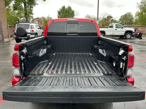 Certified 2023 Toyota Tacoma TRD Sport w/ Advanced Technology Package AWD/4WD image 27