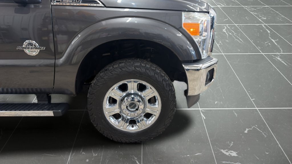 Used 2016 Ford F250 Lariat w/ Lariat Ultimate Package AWD/4WD image 23