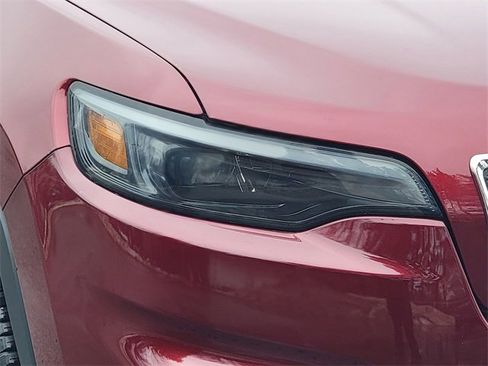 Certified 2021 Jeep Cherokee Latitude Lux w/ Sun & Sound Group image 16