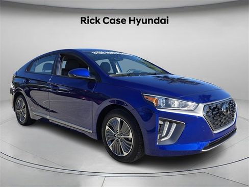 Certified 2022 Hyundai Ioniq SE image 9
