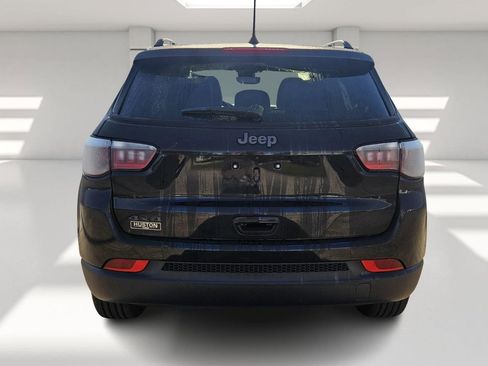 New 2026 Jeep Compass Latitude image 4