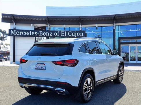 Used 2025 Mercedes-Benz GLA 250 4MATIC image 3