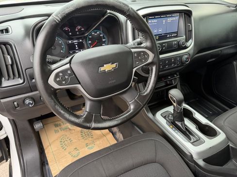 Used 2022 Chevrolet Colorado LT w/ Fleet Safety Package image 7