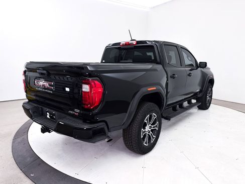 Used 2024 GMC Canyon AT4 w/ AT4 Premium Package AWD/4WD image 18