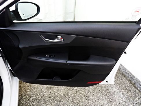 Used 2021 Kia Forte Sedan FWD image 11