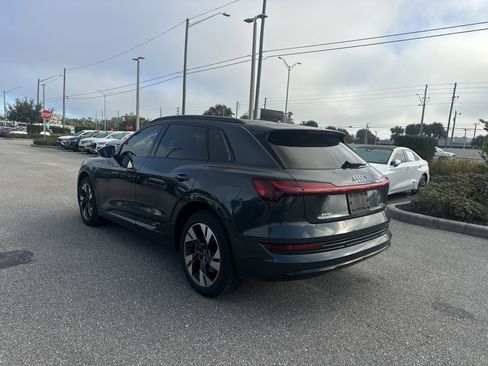 Used 2022 Audi e-tron Premium image 3