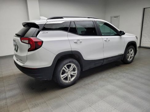 Used 2022 GMC Terrain SLE w/ Driver Convenience Package image 10