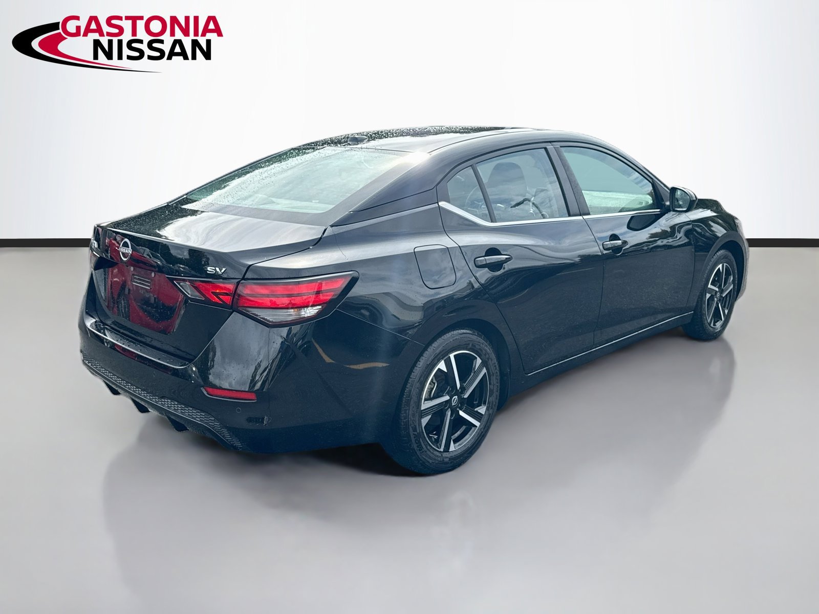 Used 2024 Nissan Sentra SV FWD image 9