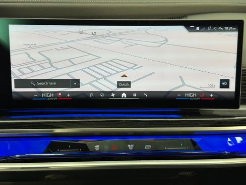 Used 2024 BMW 760i xDrive w/ Premium Package 2 image 26