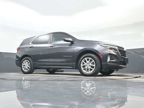 Used 2022 Chevrolet Equinox LT AWD/4WD image 32