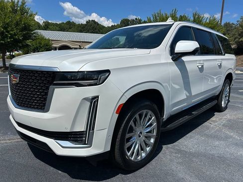 Used 2023 Cadillac Escalade ESV Premium Luxury AWD/4WD image 66