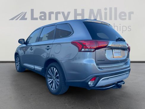 Used 2019 Mitsubishi Outlander ES image 3