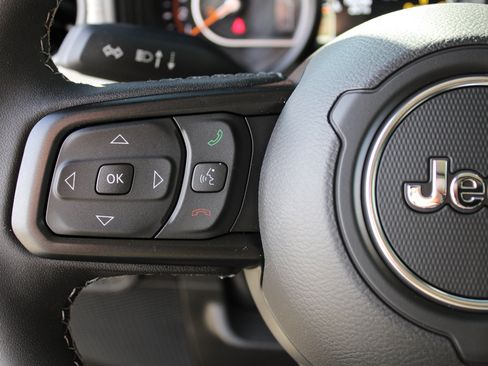 New 2026 Jeep Gladiator Willys image 15