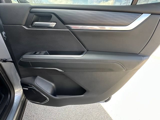 New 2026 GMC Acadia Elevation w/ Black Edition FWD image 24