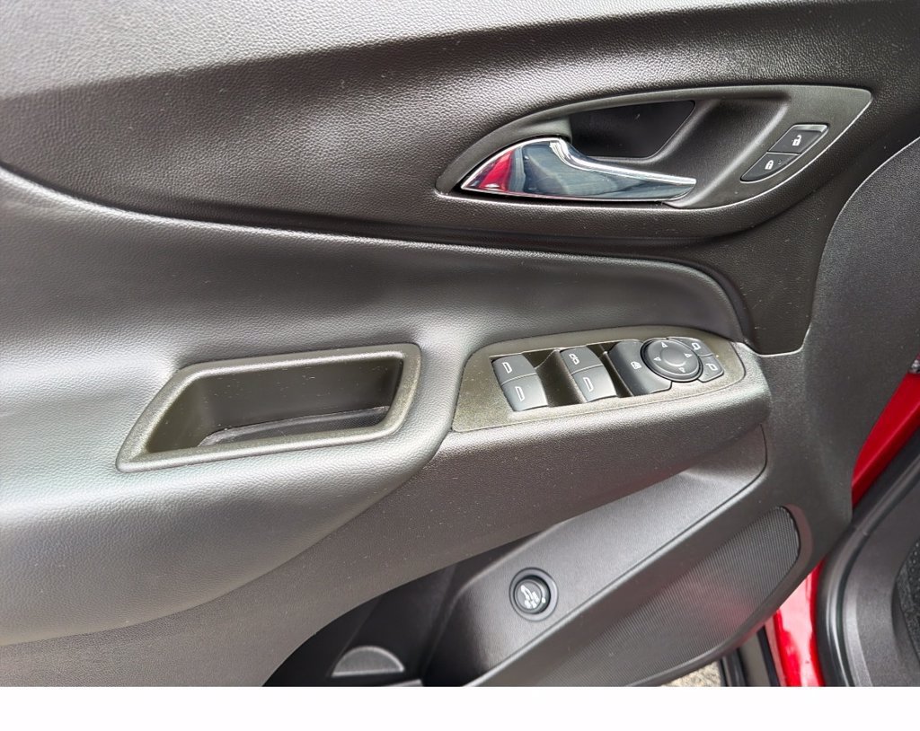 Used 2024 Chevrolet Equinox LT AWD/4WD image 31