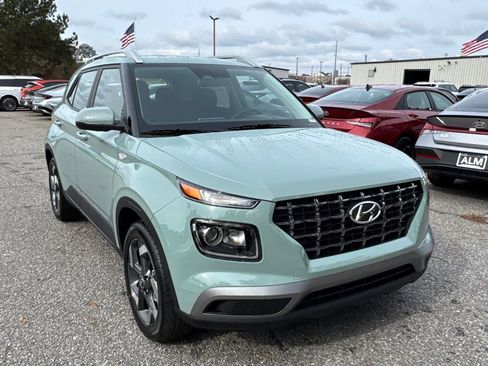 New 2026 Hyundai Venue SEL image 7