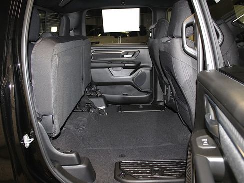 New 2026 RAM 1500 Big Horn AWD/4WD image 35