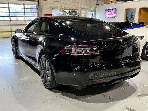 Used 2021 Tesla Model S Plaid image 4