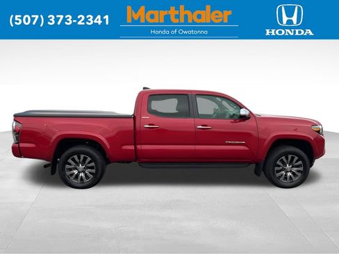 Used 2022 Toyota Tacoma Limited AWD/4WD image 6