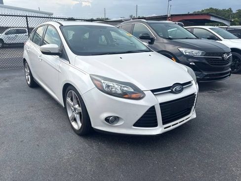 Used 2014 Ford Focus Titanium FWD image 3