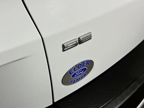 Certified 2020 Ford Escape SE image 7