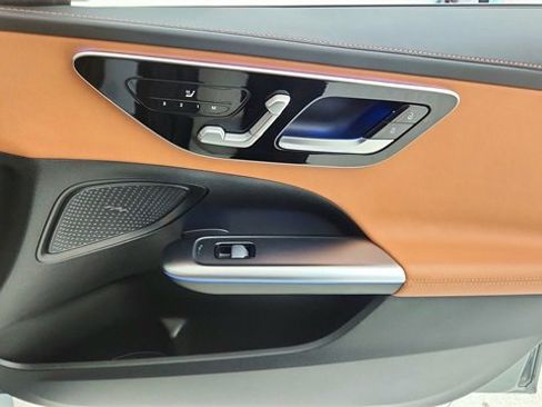 Used 2023 Mercedes-Benz C 300 Sedan image 23