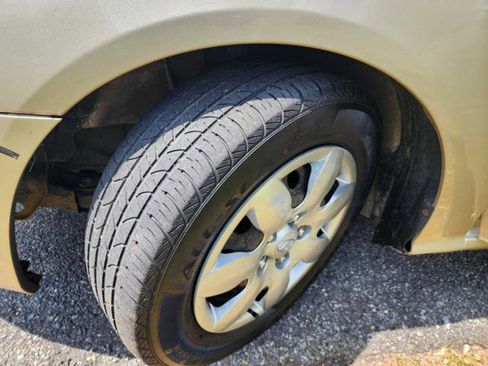 Used 2007 Hyundai Elantra GLS FWD image 9