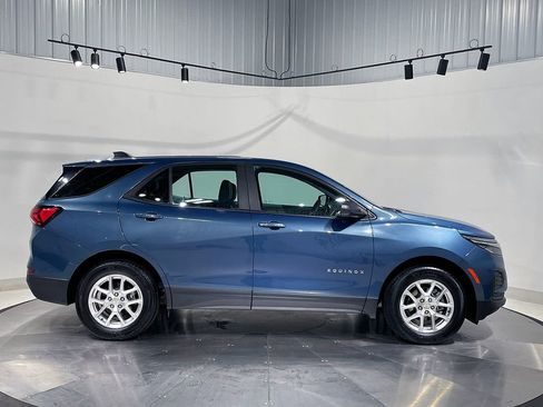 Used 2024 Chevrolet Equinox LS FWD image 10