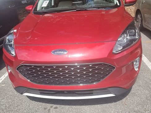 Used 2021 Ford Escape SEL w/ Technology Package FWD image 10